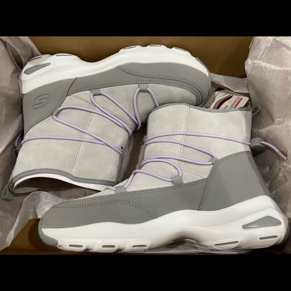 Sketchers Toasty Toes With Tech MemoRy Foam